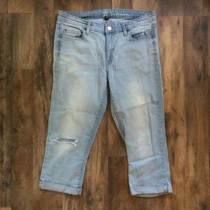 Gap Women's Crop Kick Faded Light Blue Jean Capris Size 8/29